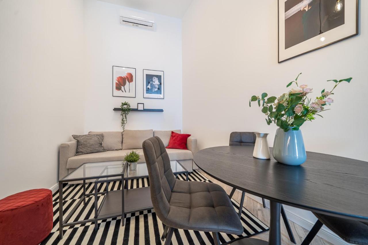 K33- Boutique Apartments, Best Location, By Bqa Budapest Exterior foto
